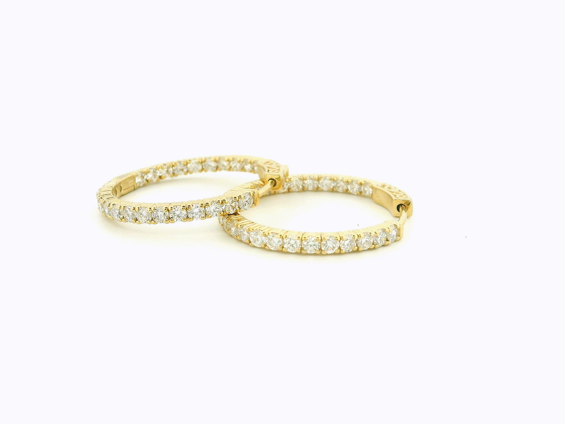 Elegant 14K Gold Hoop Earrings