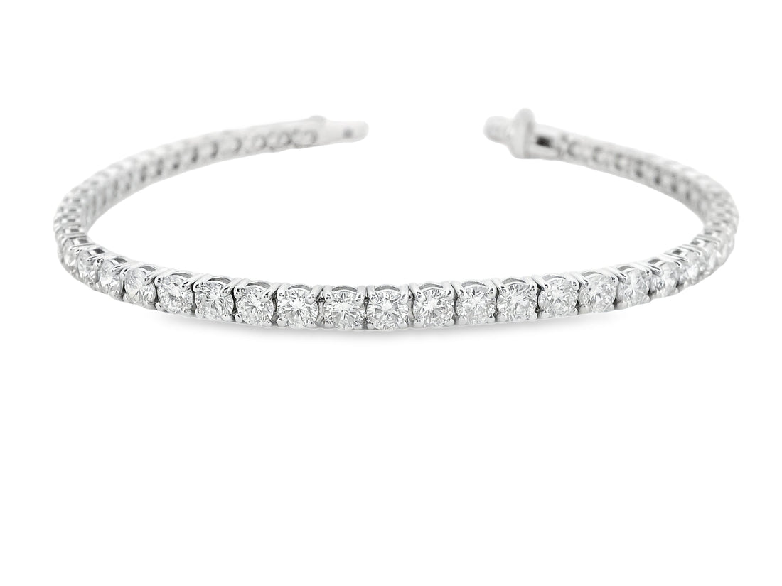 Elegant 14K White Gold Round Diamond Tennis Bracelet